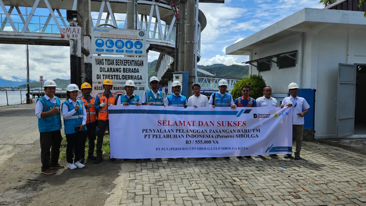 Pengoperasian sistem elektrifikasi pada fixed crane menggantikan mesin berbahan bakar di Pelabuhan Sibolga, mendukung efisiensi dan ramah lingkungan.