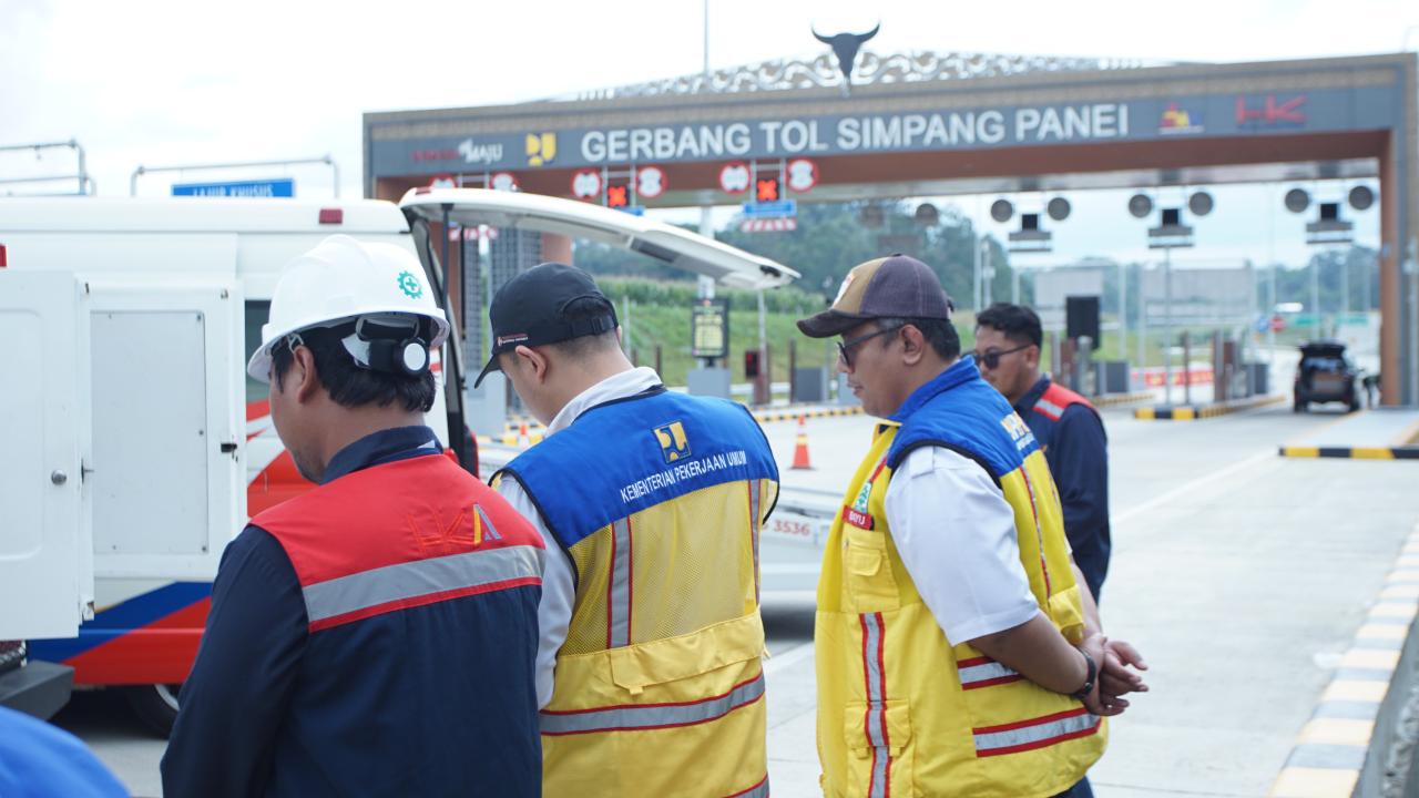 Proses Uji Laik Fungsi segmen Tol Kutepat Sinaksak&ndash;Simpang Panei oleh Hamawas bersama BPJT, Kemenhub, Korlantas, dan BBPJN Sumut.