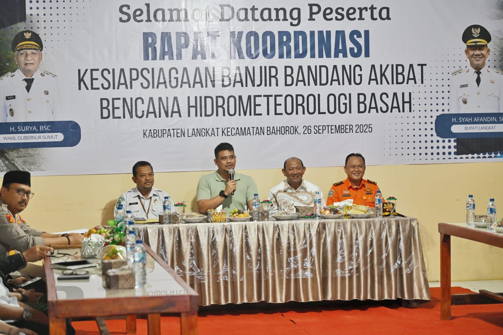 Gubernur Sumatera Utara (Sumut) Muhammad Bobby Afif Nasution memimpin Rapat Koordinasi (Rakor) Kesiapsiagaan Banjir Bandang akibat bencana hidrometeorologi basah melalui zoom meeting.