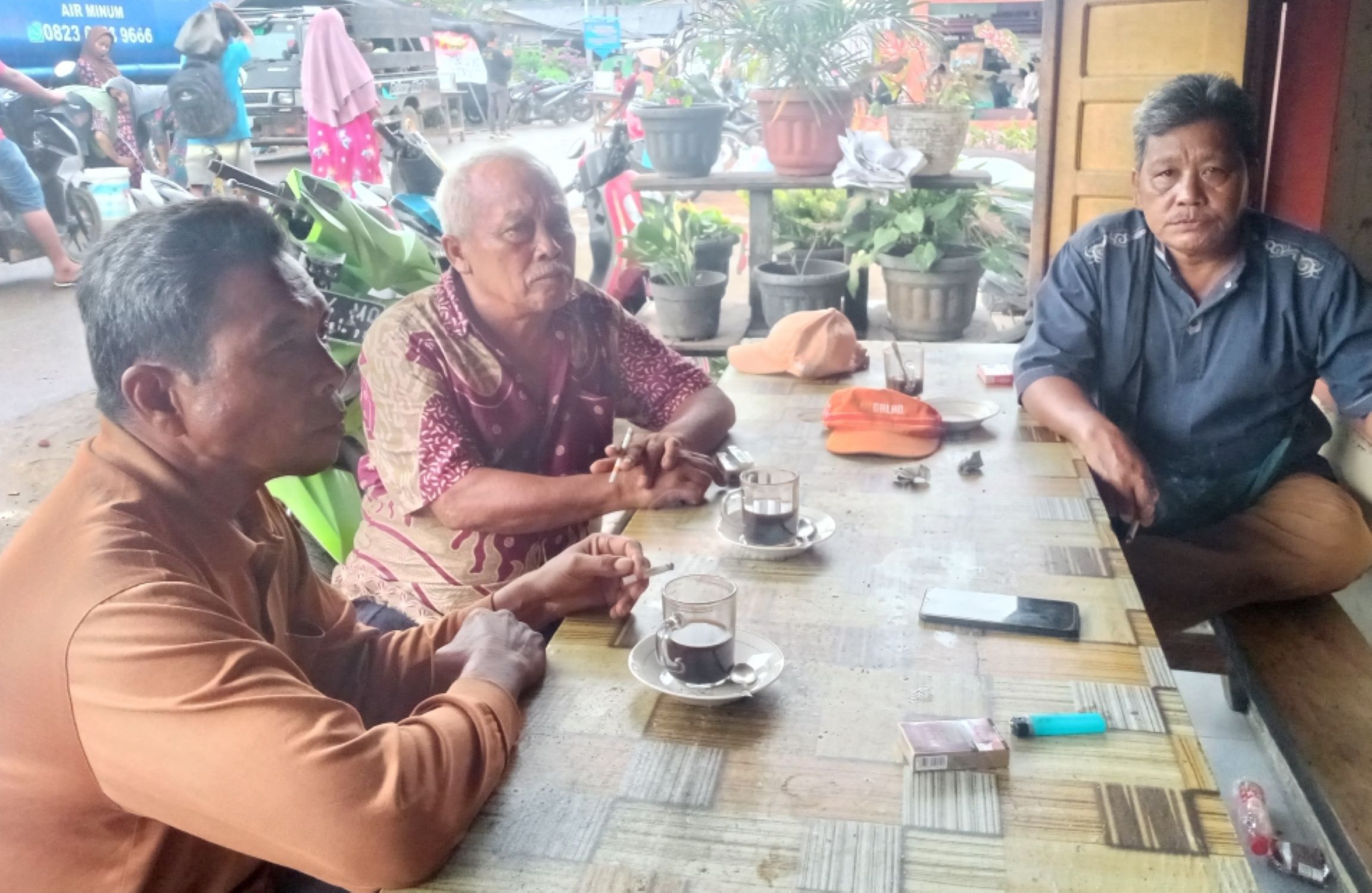 Warga Kecamatan Sibabangun meluruskan opini yang berkembang terkait penyebab banjir bandang dan longsor yang terjadi di Tapteng, Jumat (5/12/2025).