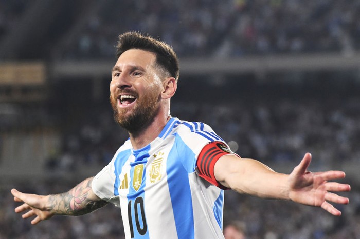 Lionel Messi menjadi sorotan jelang Piala Dunia 2026, namun Aljazair dan Yordania menegaskan tak gentar menghadapi megabintang Argentina tersebut.
