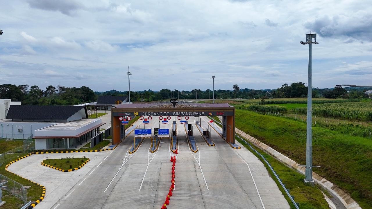 Gerbang Tol Simpang Panei yang siap dioperasikan selama periode libur Natal dan Tahun Baru.