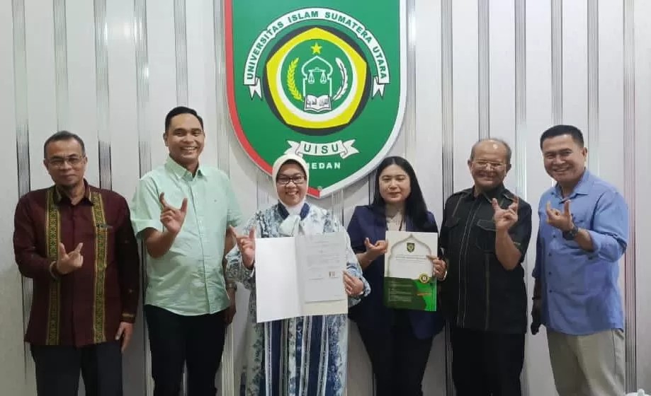 Penandatanganan kerja sama RS Efarina Etaham Pematangsiantar dengan UISU untuk pengembangan RS Pendidikan.