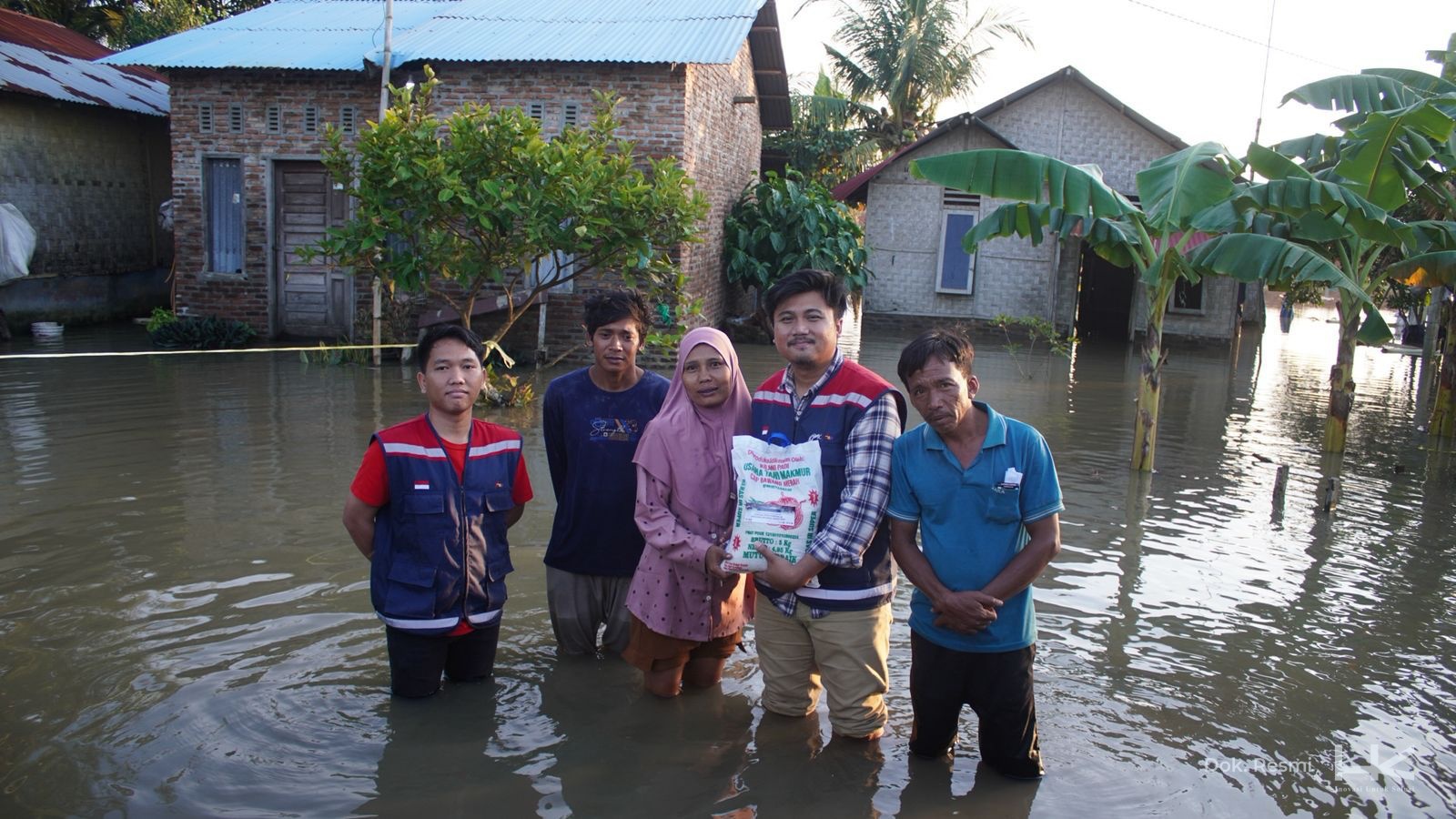 Hutama Karya kirim bantuan bencana di Sumut&ndash;Aceh&ndash;Sumbar.