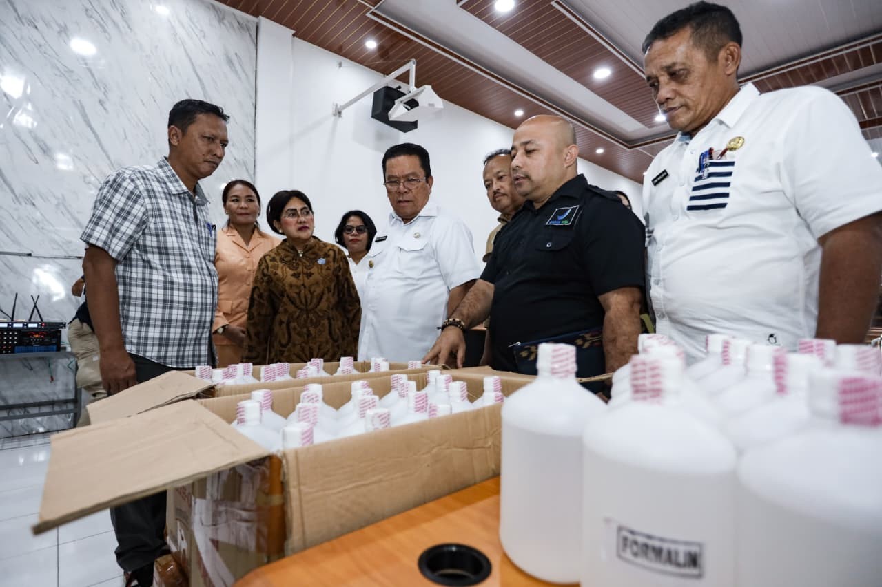 Press release BBPOM Sumut bersama Dinas Kesehatan Kota Pematangsiantar dan Kabupaten Simalungun terkait pengungkapan jaringan distributor formalin.