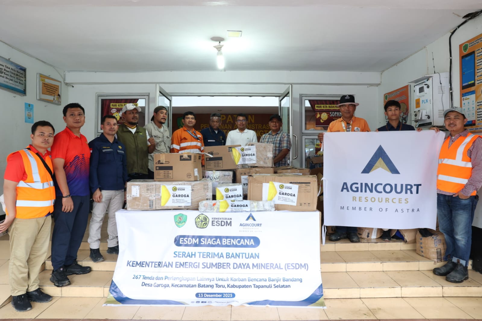 Bantuan Kementerian ESDM tiba di Kantor Camat Batang Toru untuk selanjutnya didistribusikan ke warga terdampak.
