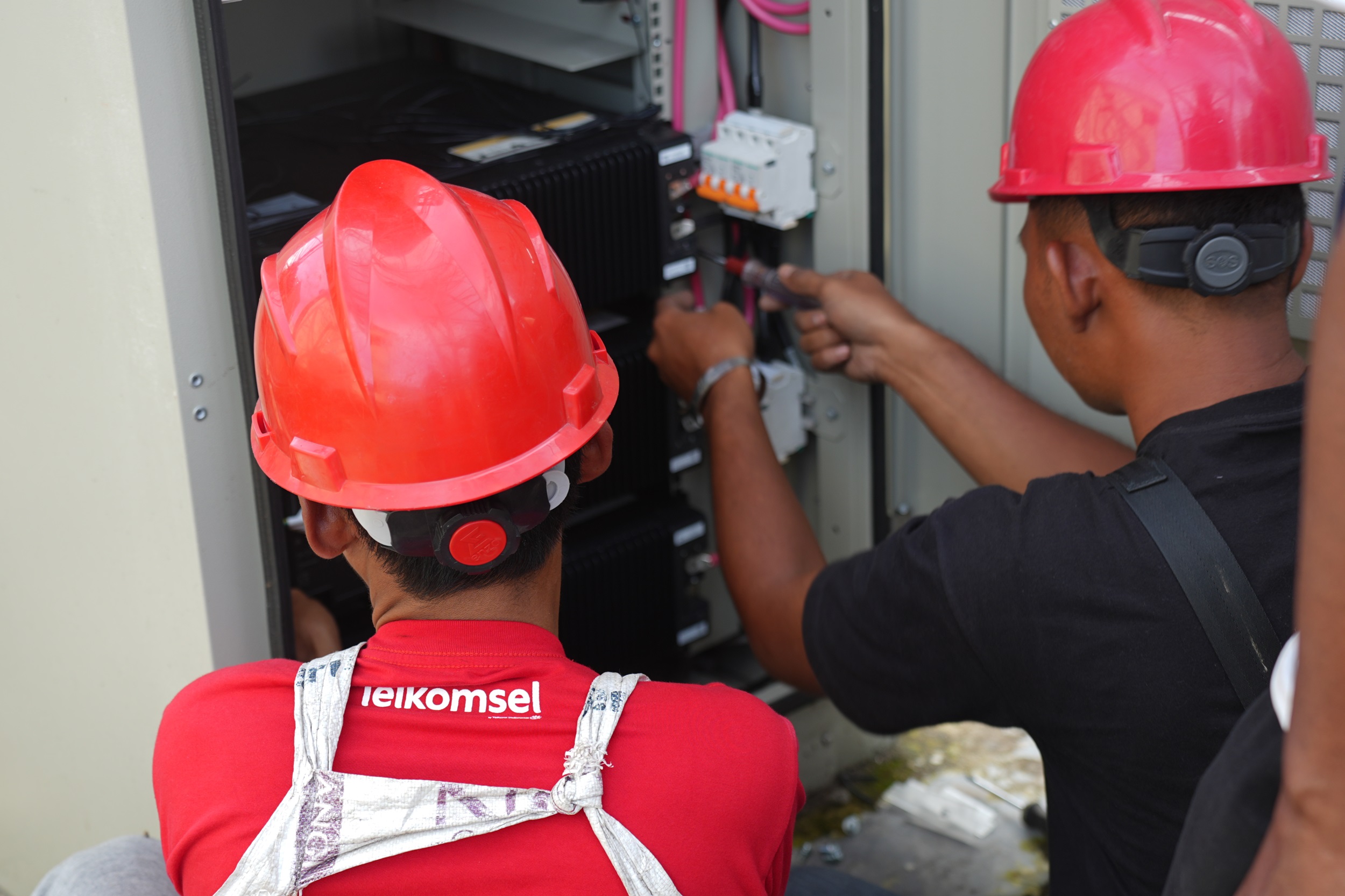 Telkomsel terus melakukan percepatan pemulihan jaringan telekomunikasi di wilayah Tapanuli, Sumatera Utara, pasca bencana hidrometeorologi yang berdampak pada sejumlah infrastruktur jaringan.