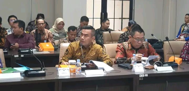 Wakil Bupati Labuhanbatu Utara Dr. H. Samsul Tanjung menandatangani Berita Acara Verifikasi IPPR di Gedung Ditjen Tata Ruang Kementerian ATR/BPN, Jakarta.