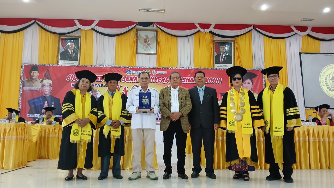 Rektor USI, Pengurus Yayasan, Pembina dan perwakilan LL Dikti Sumut.