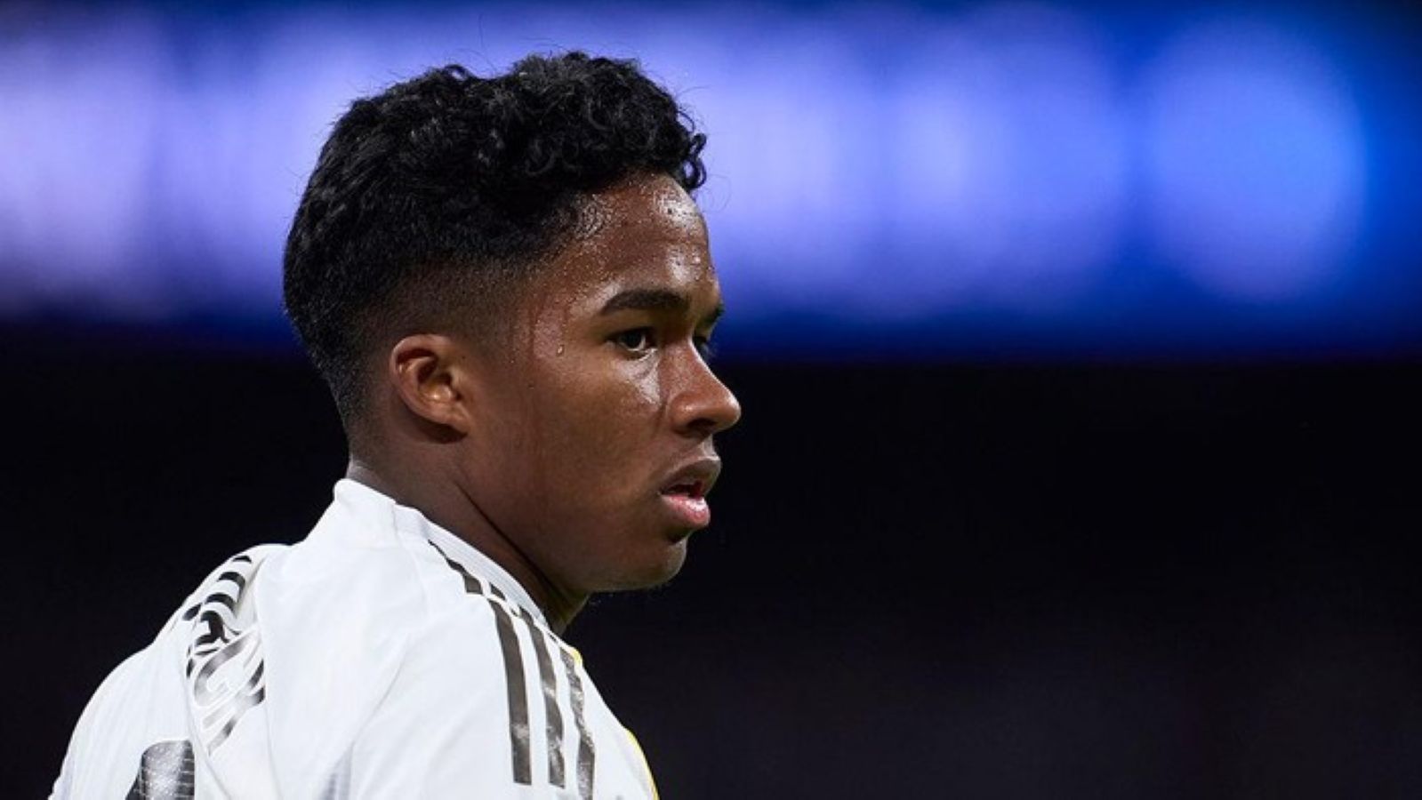 Endrick resmi dipinjamkan Real Madrid ke Olympique Lyon hingga akhir musim demi mendapatkan menit bermain lebih banyak di tengah cedera Kylian Mbappe.