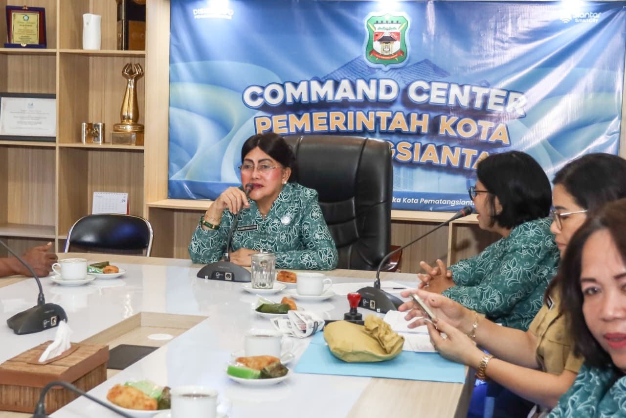 Silaturahmi dan penyerahan bantuan TP PKK Kota Pematangsiantar kepada TP PKK Kota Sibolga untuk warga terdampak bencana banjir dan longsor.