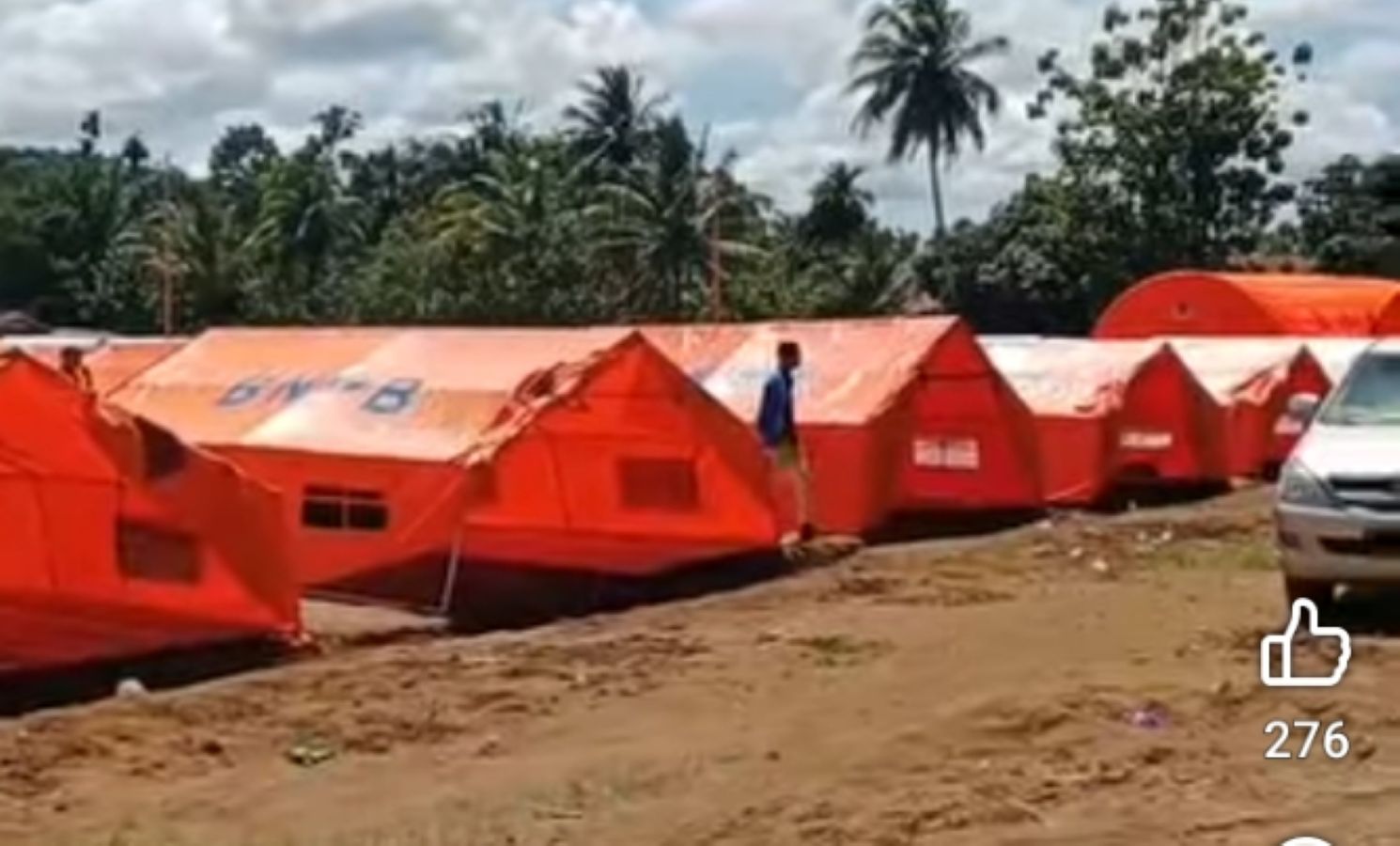 Posko pengungsian korban bencana ekologis di Kecamatan Badiri, Kabupaten Tapanuli Tengah.