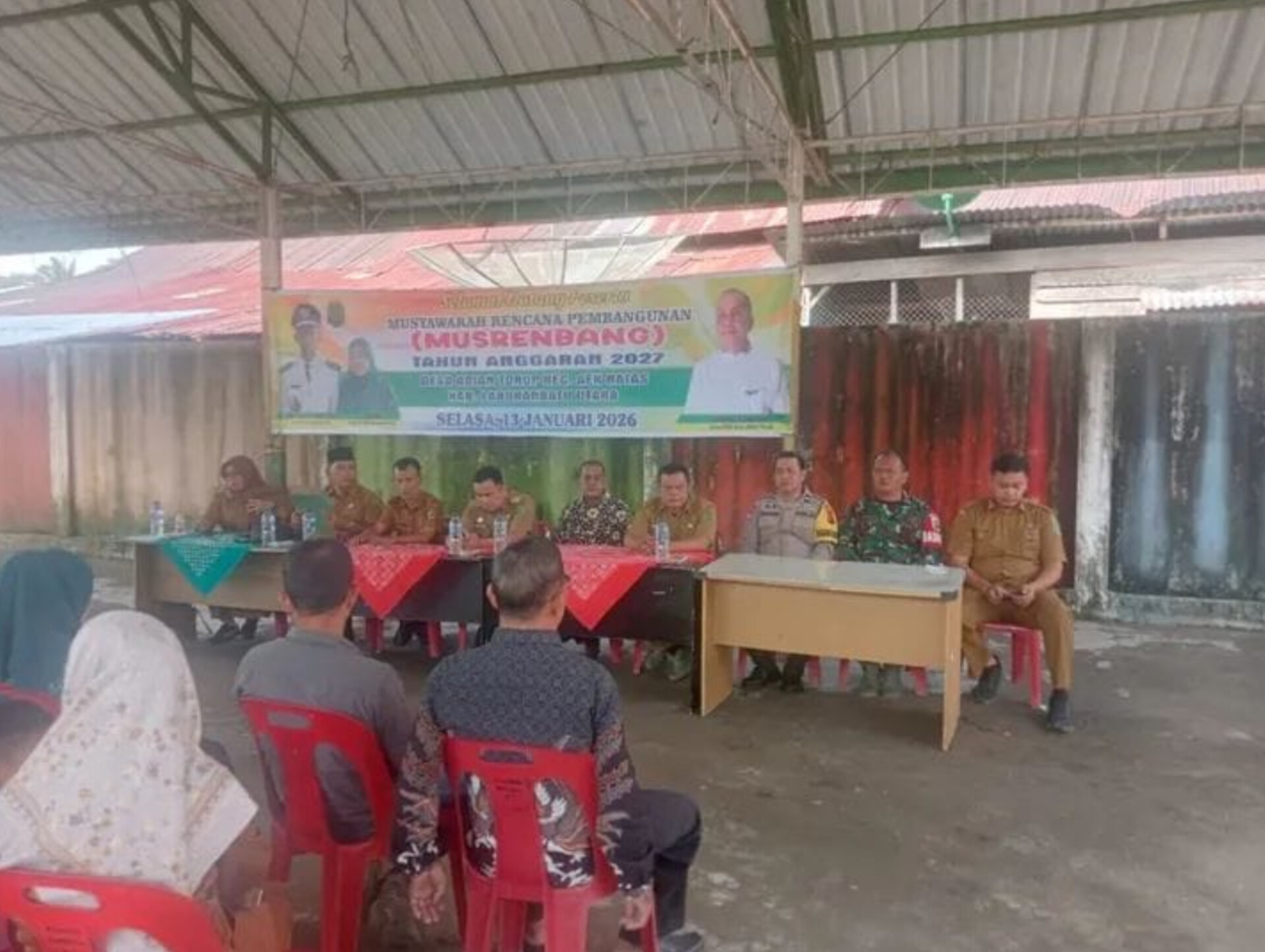 Bhabinkamtibmas Polsek Aek Natas Aipda Marlis Tanjung menghadiri Musrenbang Desa Adian Torop, Kecamatan Aek Natas, Kabupaten Labuhanbatu Utara, Selasa (13/1/2026).
