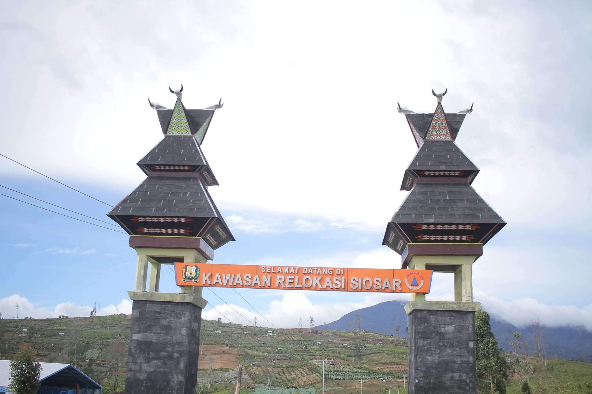 Kawasan relokasi Siosar. Bupati Karo Brigjen Pol (Purn) Dr. dr. Antonius Ginting, Sp.OG., M.Kes., mendukung penegakan hukum dan perlindungan aset daerah.