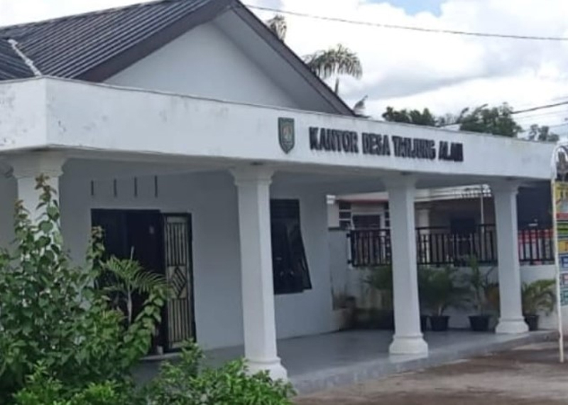 Kantor Desa Tanjung Alam.