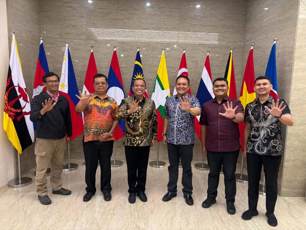 Bupati Karo Antonius Ginting saat audiensi dengan Menteri Perdagangan RI Budi Santoso di Jakarta, Rabu (14/1/2026), membahas penguatan perdagangan dan produk unggulan daerah.