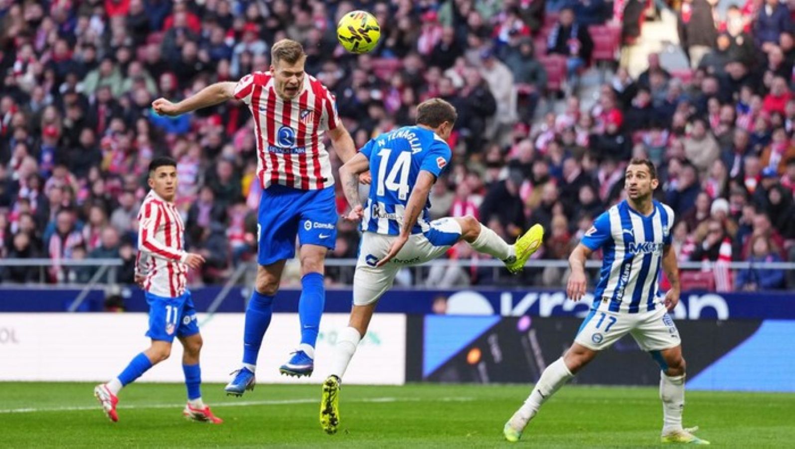 Alexander Sorloth merayakan gol sundulannya yang membawa Atletico Madrid menang 1-0 atas Alaves di Wanda Metropolitano.