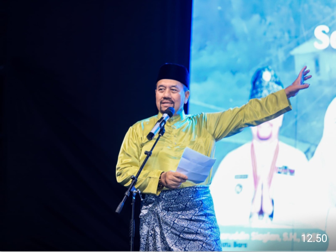 Bupati Batu Bara H. Baharuddin Siagian, S.H., M.Si., secara resmi membuka Pesta Tapai Tahun 2026 di Desa Dahari Selebar, Kabupaten Batu Bara.