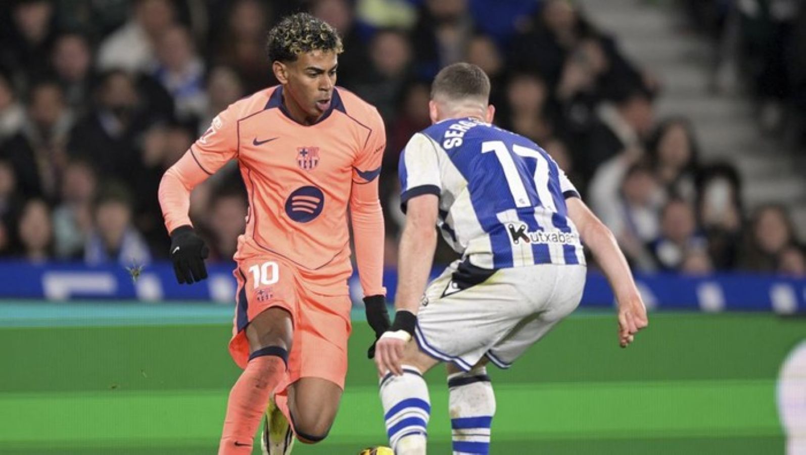 Marcus Rashford mencetak gol penyeimbang Barcelona, namun Real Sociedad tetap menang 2-1 di Reale Arena.