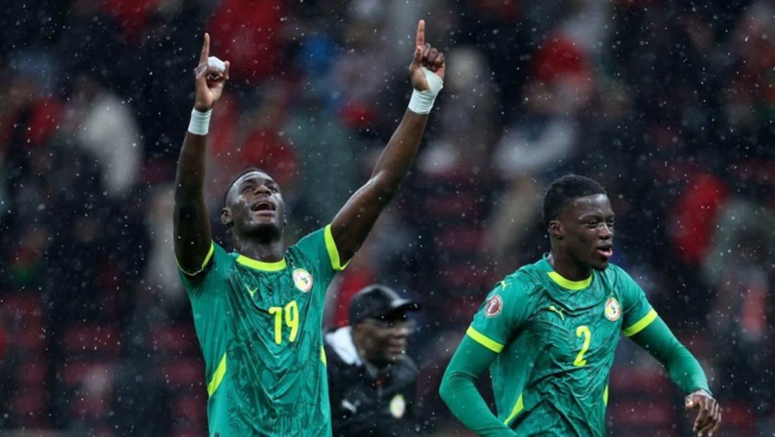 Pemain Senegal merayakan gol kemenangan Pape Gueye ke gawang Maroko pada final Piala Afrika 2025 di Rabat.