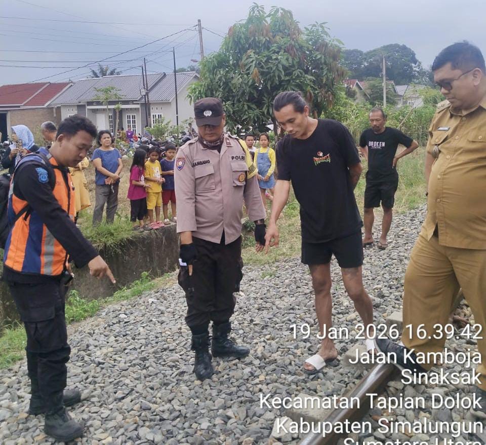 Lokasi perlintasan rel di Sinaksak, Tapian Dolok, tempat siswa SMKN 3 Pematangsiantar tewas ditabrak KA Siantar Ekspres.