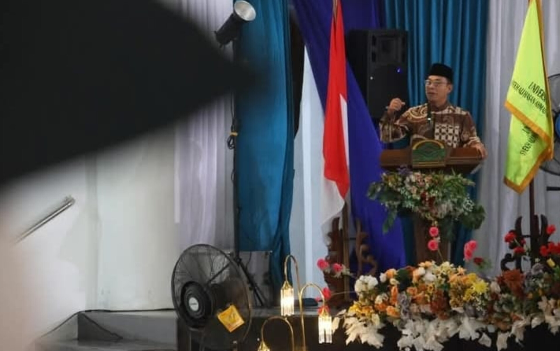 Bupati Tapanuli Selatan H. Gus Irawan Pasaribu menghadiri Sidang Senat Terbuka Wisuda Sarjana dan Pascasarjana UIN Padangsidimpuan Tahun 2026.