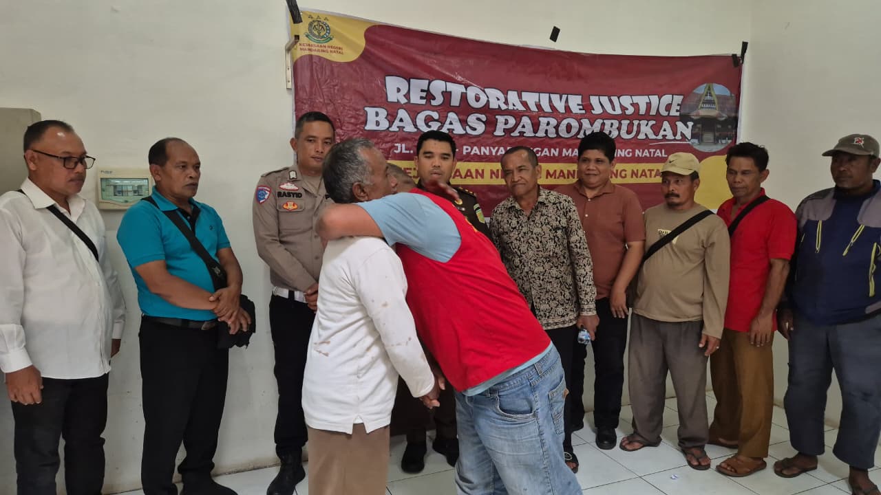Ekspose perkara kecelakaan lalu lintas yang diselesaikan melalui restorative justice secara daring.