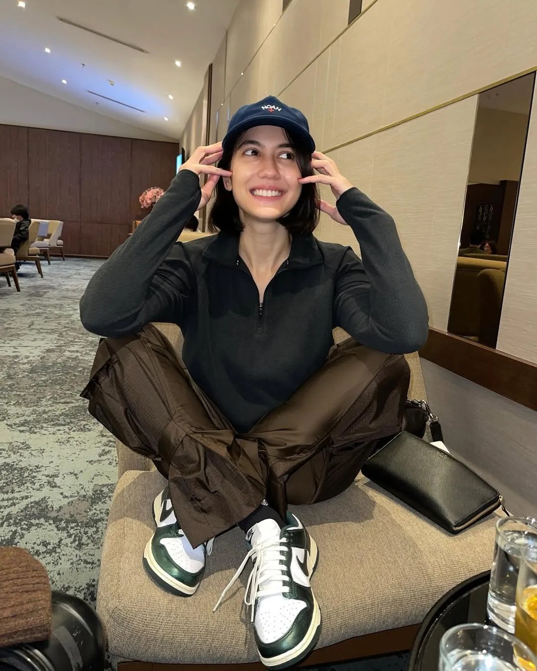 Pevita Pearce memberi sinyal akan kembali terlibat dalam sekuel film 5cm berjudul 5cm: Revolusi Hati melalui unggahan singkat di media sosial.