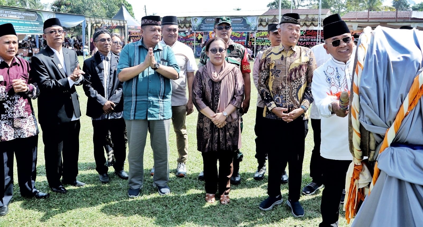 Pembukaan MTQN ke-18 Tingkat Kecamatan Sidamanik dipusatkan di Nagori Bukit Rejo dan dibuka langsung oleh Bupati Simalungun Anton Achmad Saragih.