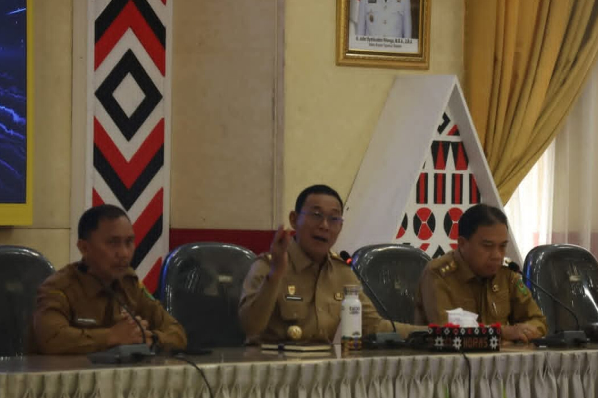 Bupati Tapanuli Selatan H. Gus Irawan Pasaribu saat memberikan arahan penerapan Manajemen Talenta ASN di Sipirok.