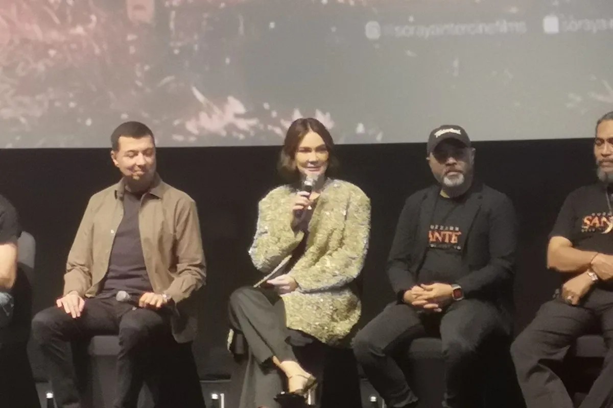 Aktris Luna Maya saat peluncuran trailer film &ldquo;Suzzanna: Santet, Dosa Di Atas Dosa&rdquo; di Jakarta Selatan.