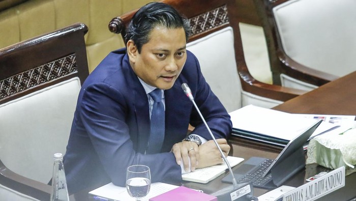 DISAHKAN: DPR RI mengesahkan Thomas Djiwandono sebagai Deputi Gubernur Bank Indonesia melalui rapat paripurna di Kompleks Parlemen, Senayan.