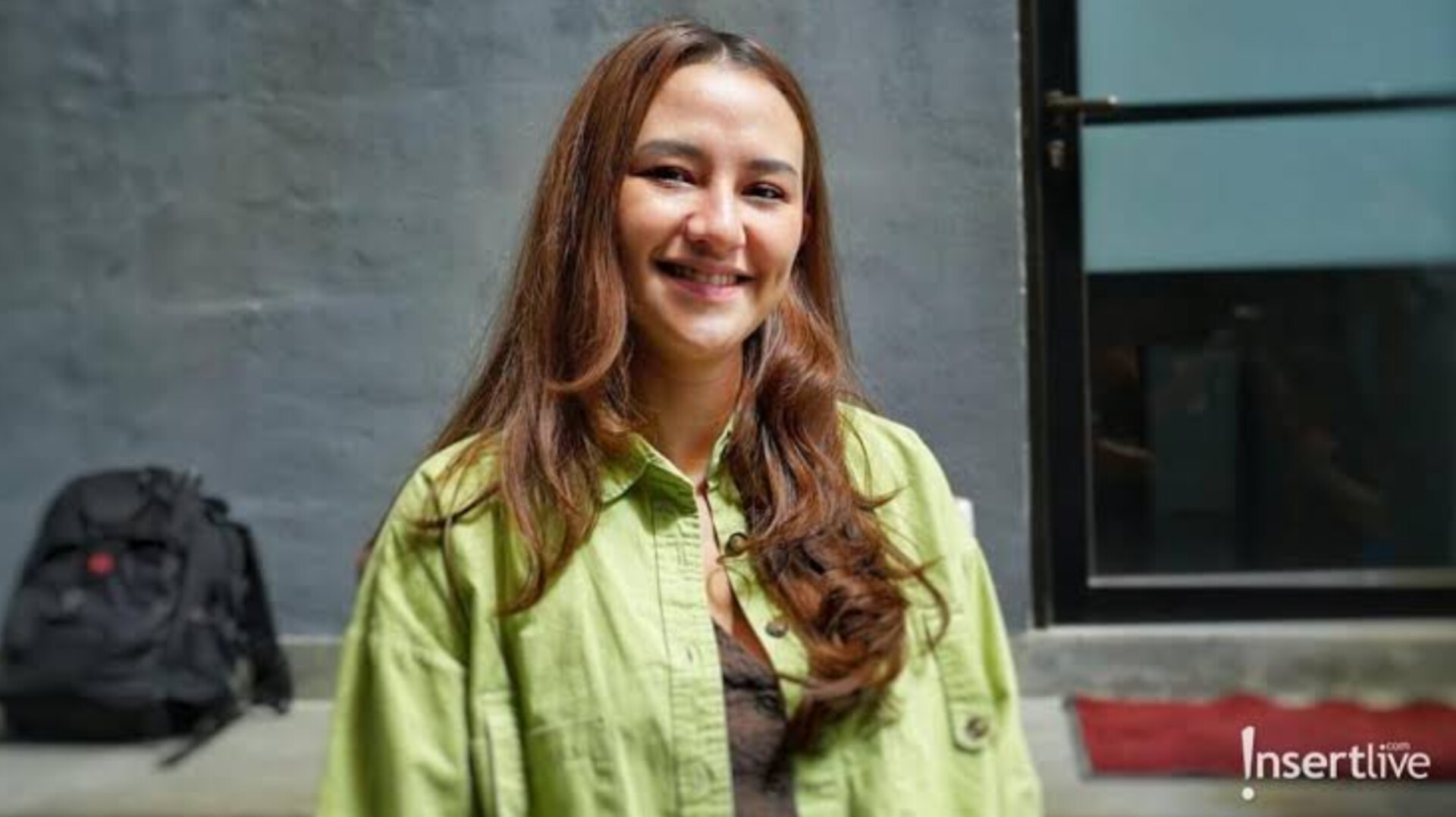 Aktris Dahlia Poland mengungkap dampak emosional yang ia alami setelah mengetahui perselingkuhan mantan suaminya, Fandy Christian.