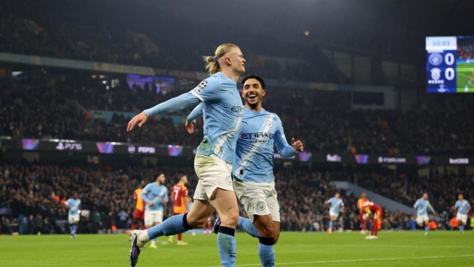 Erling Haaland merayakan gol pembuka Manchester City ke gawang Galatasaray pada laga terakhir fase liga Liga Champions di Etihad Stadium.