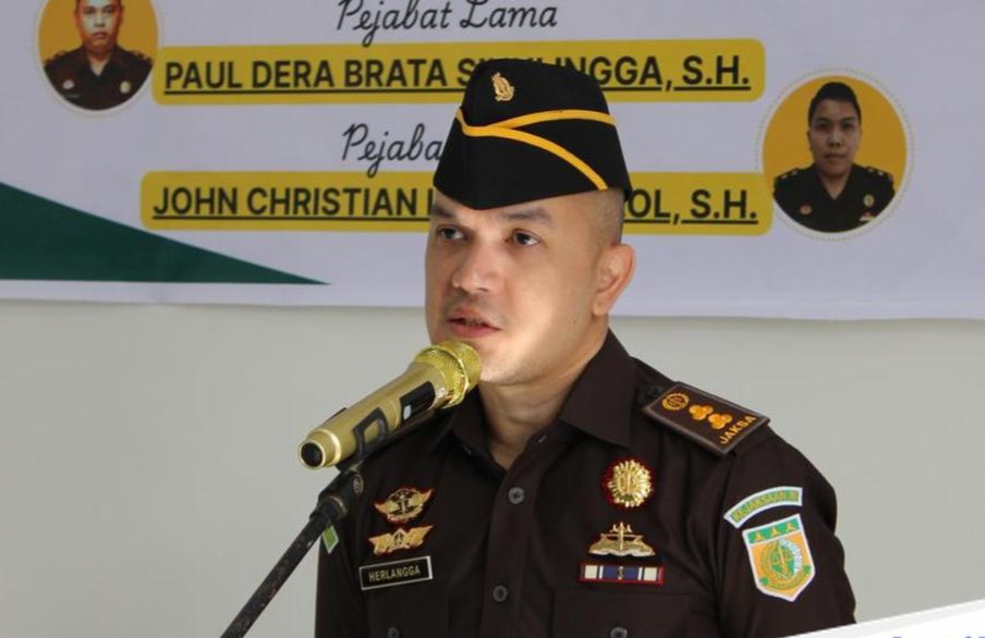 Herlangga Wisnu dilantik menjadi plh Kepala Kejaksaan Negeri Padanglawas di Palas.