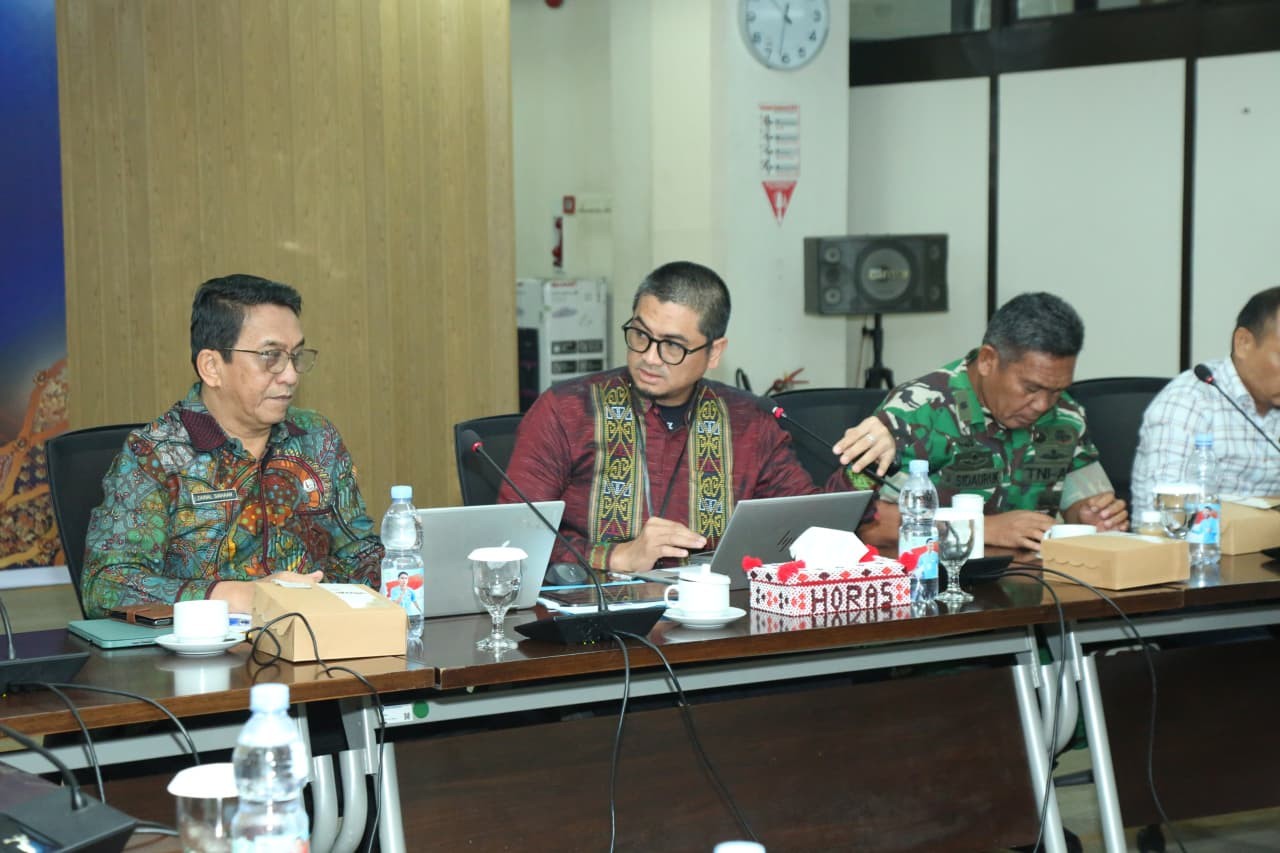 Peluncuran Laporan Perekonomian Indonesia (LPI) 2025 oleh Bank Indonesia yang disaksikan dari KPw BI Pematangsiantar.