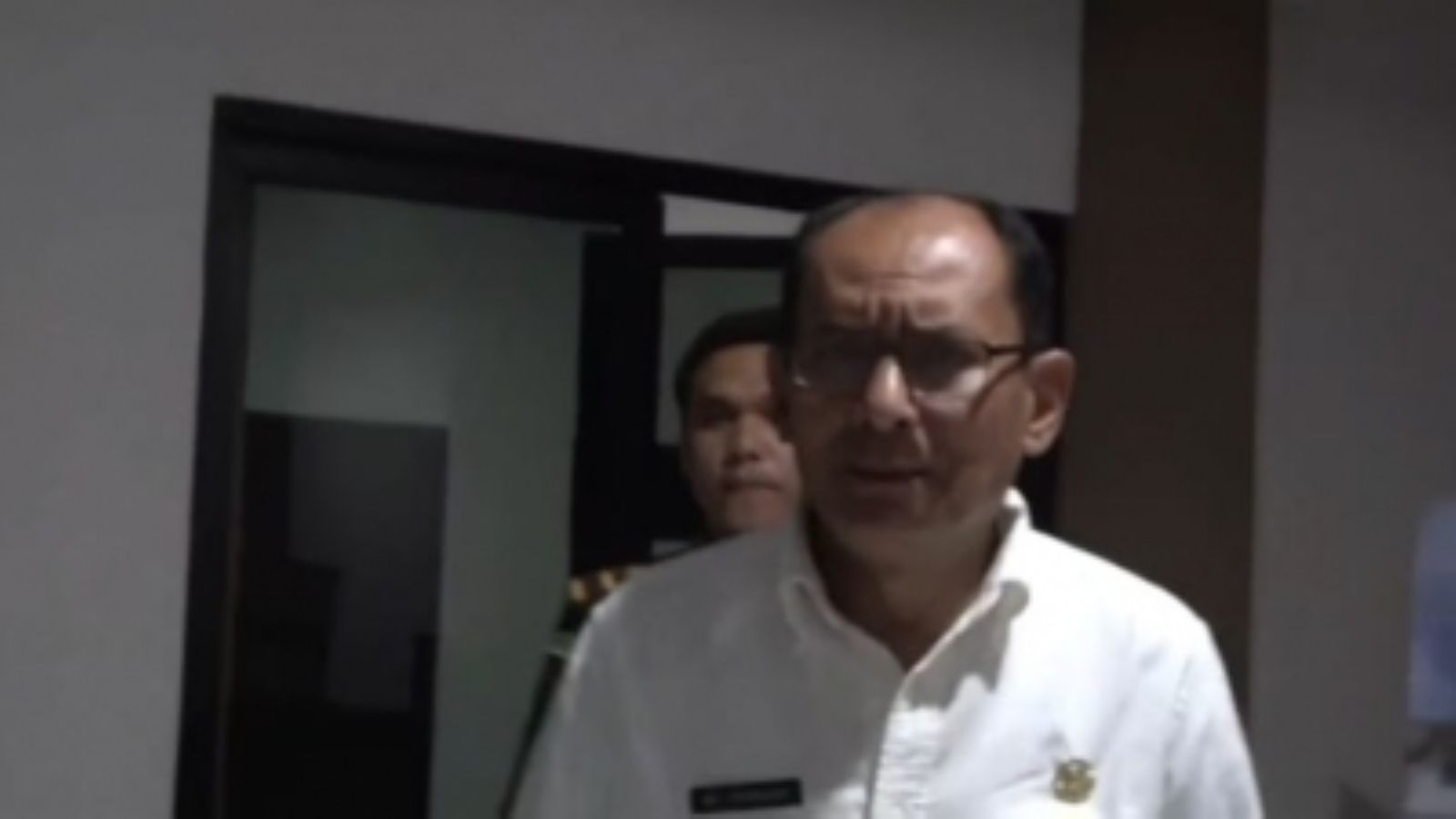 Sekretaris Daerah Kabupaten Samosir, Marudut Tua Sitinjak, usai menjalani pemeriksaan di Kejaksaan Negeri Samosir.