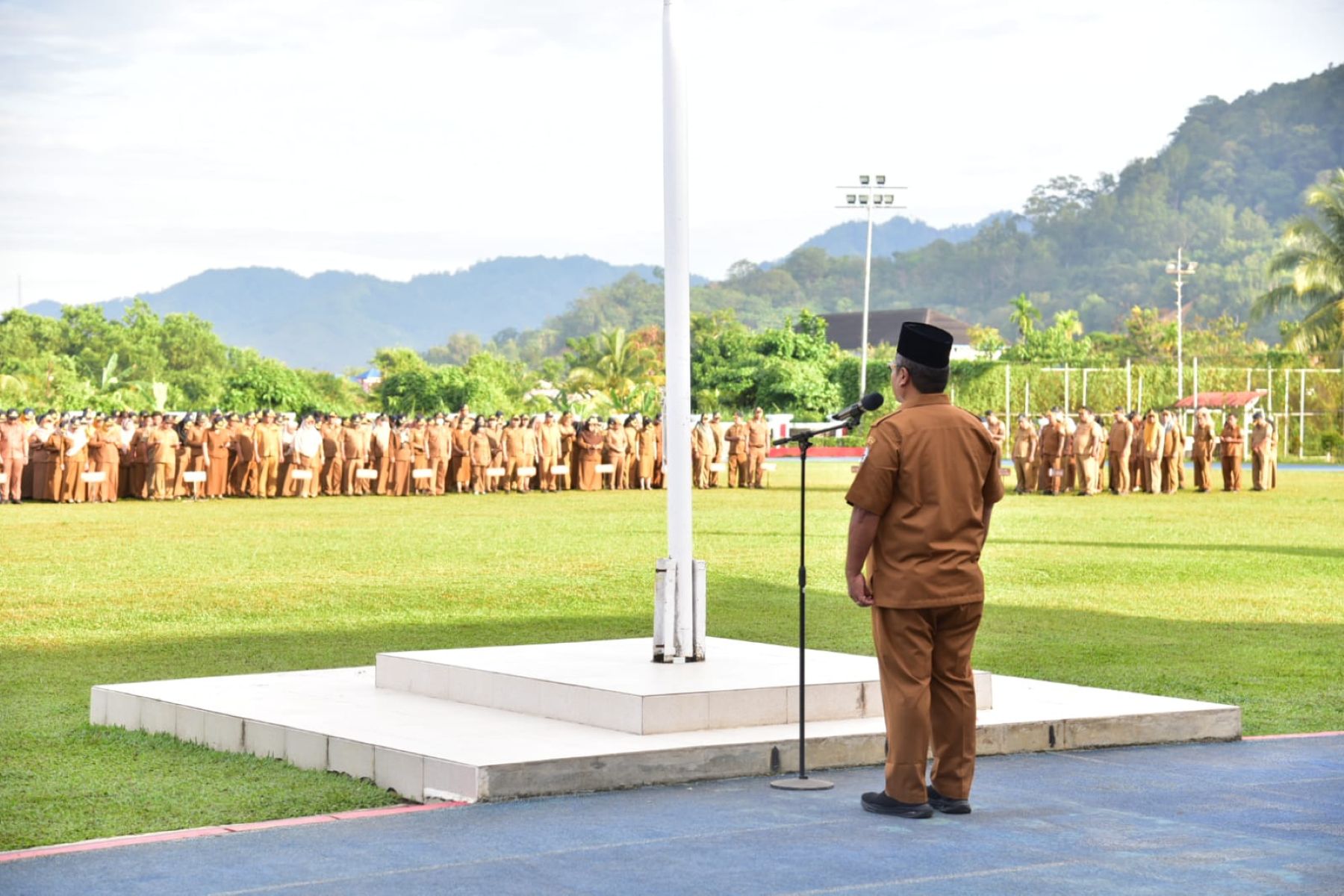 Apel Gabungan Aparatur Sipil Negara (ASN) di lingkungan Pemerintah Kabupaten Tapanuli Tengah, Senin (2/2/2026).