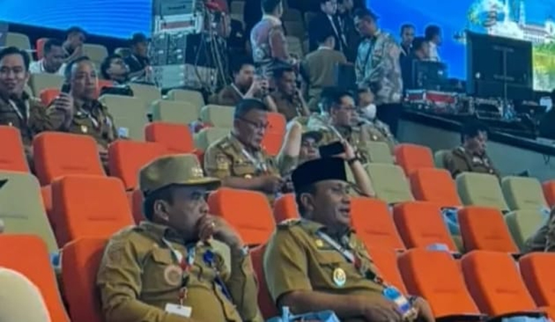Wali Kota Padangsidimpuan H. Letnan Dalimunthe, bersama Wakil Wali Kota H. Harry Pahlevi Harahap hadiri Rakornas Pemerintah Pusat dan Daerah Tahun 2026.