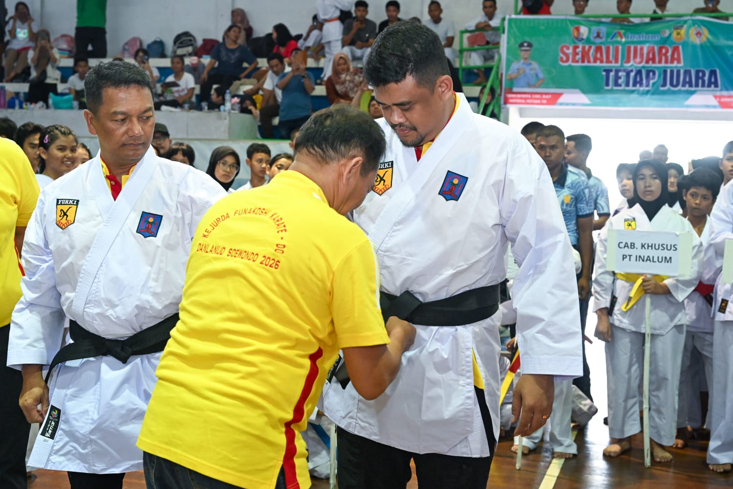 Gubernur Sumatera Utara Bobby Nasution membuka Kejuaraan Daerah Funakoshi Karate Antar Pelajar se-Sumut memperebutkan Piala Danlanud Soewondo di GOR Basket Sioux Lanud Soewondo, Medan, Sabtu (7/2).