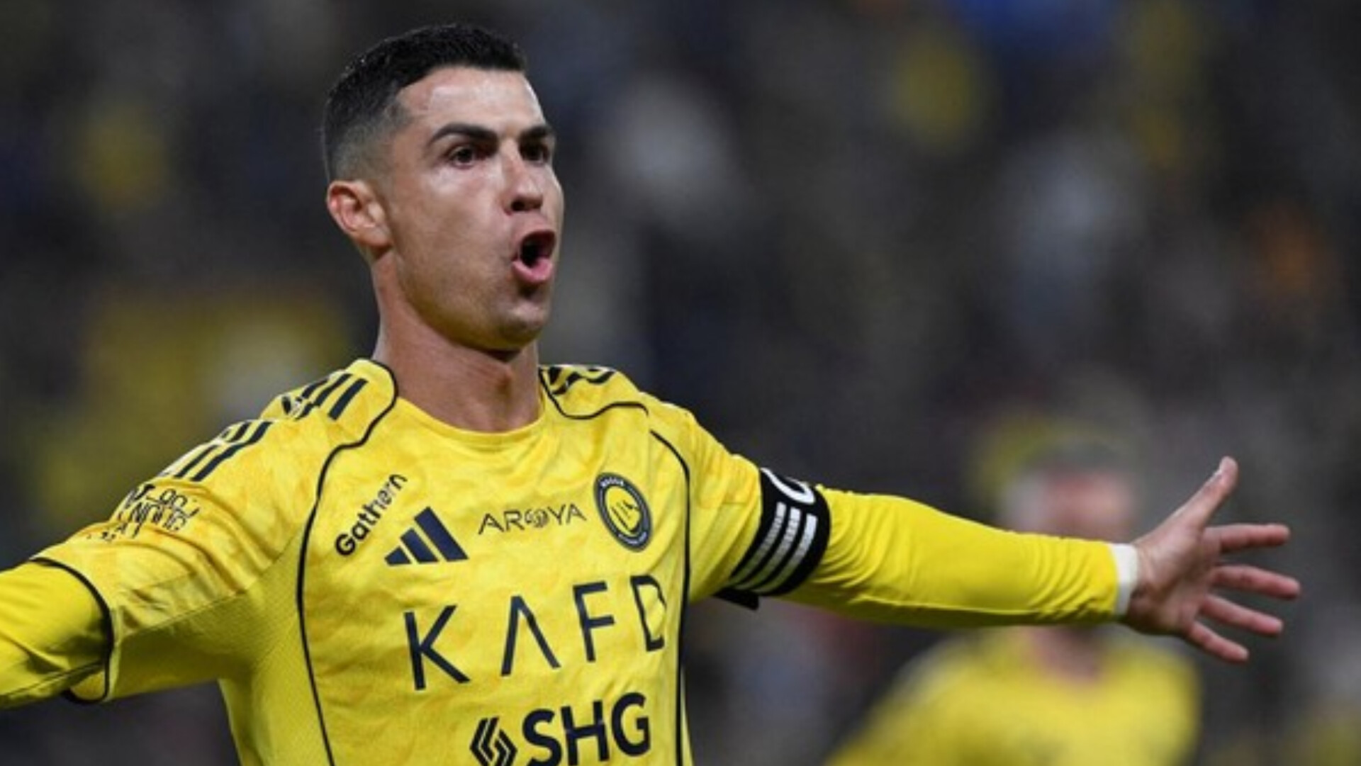 Cristiano Ronaldo dikabarkan membuka peluang hengkang dari Al Nassr di tengah isu konflik internal dan minim dukungan transfer.