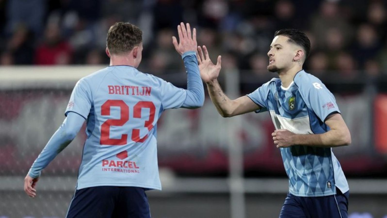 Justin Hubner merayakan golnya saat Fortuna Sittard mengalahkan NEC Nijmegen 3-2 dalam lanjutan Eredivisie di Stadion de Goffert.