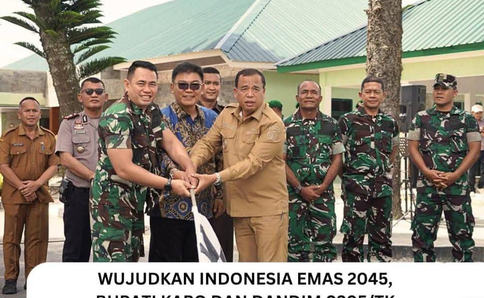 Bupati Karo Antonius Ginting bersama Dandim 0205/Tanah Karo Robert B Panjaitan melepas armada distribusi logistik pada launching SPPG Tahun Anggaran 2026 di wilayah Kodim 0205/TK.