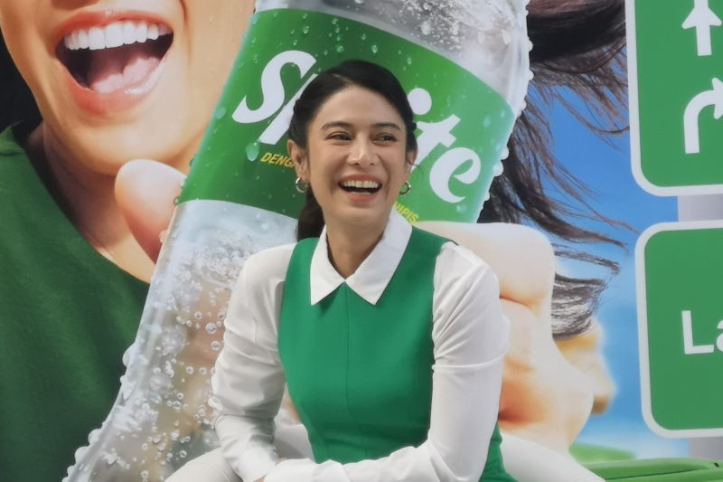 Dian Sastrowardoyo.