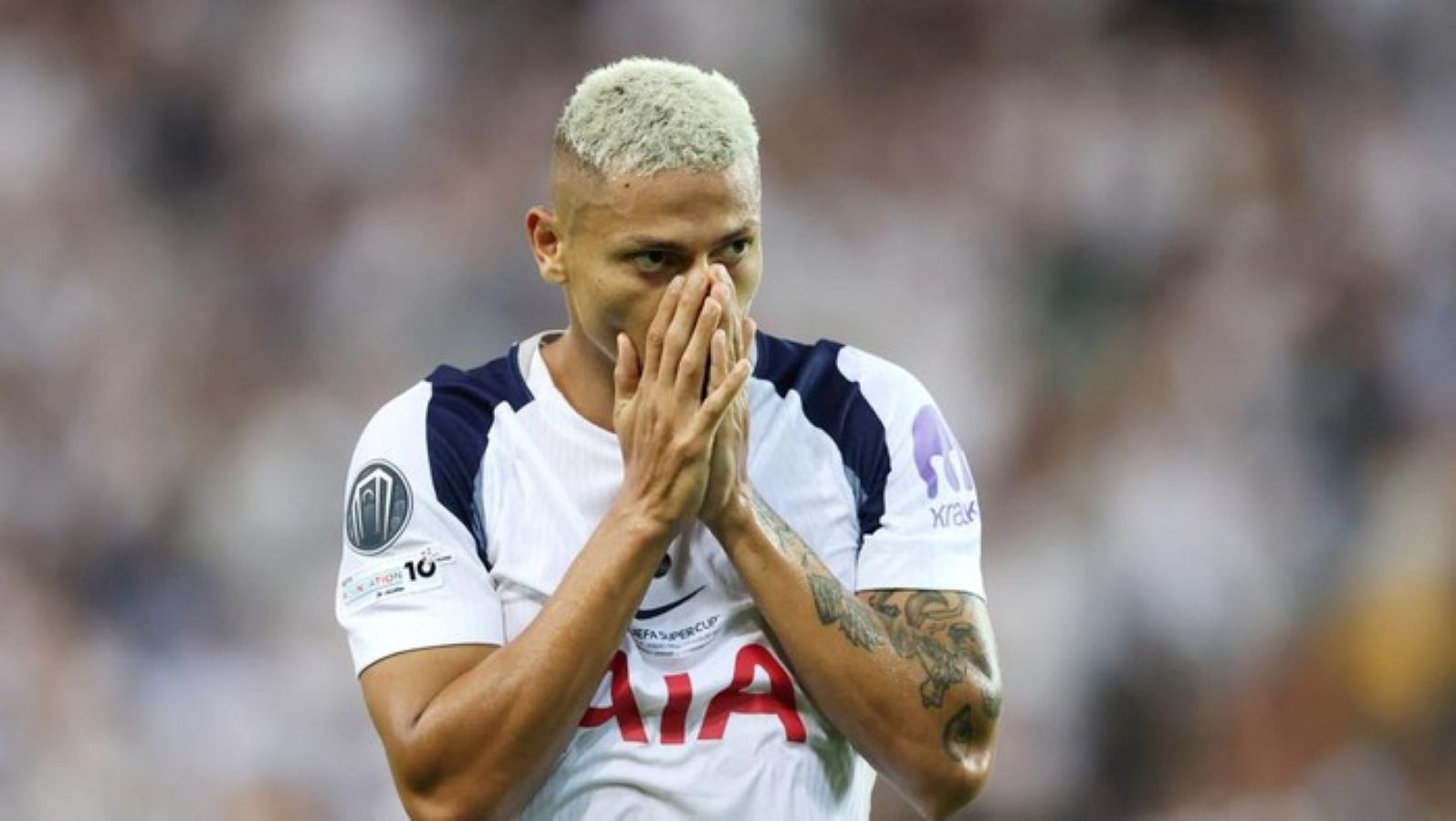 Richarlison membantah kabar viral yang menyebut dirinya akan memboikot Piala Dunia 2026 di Amerika Serikat.