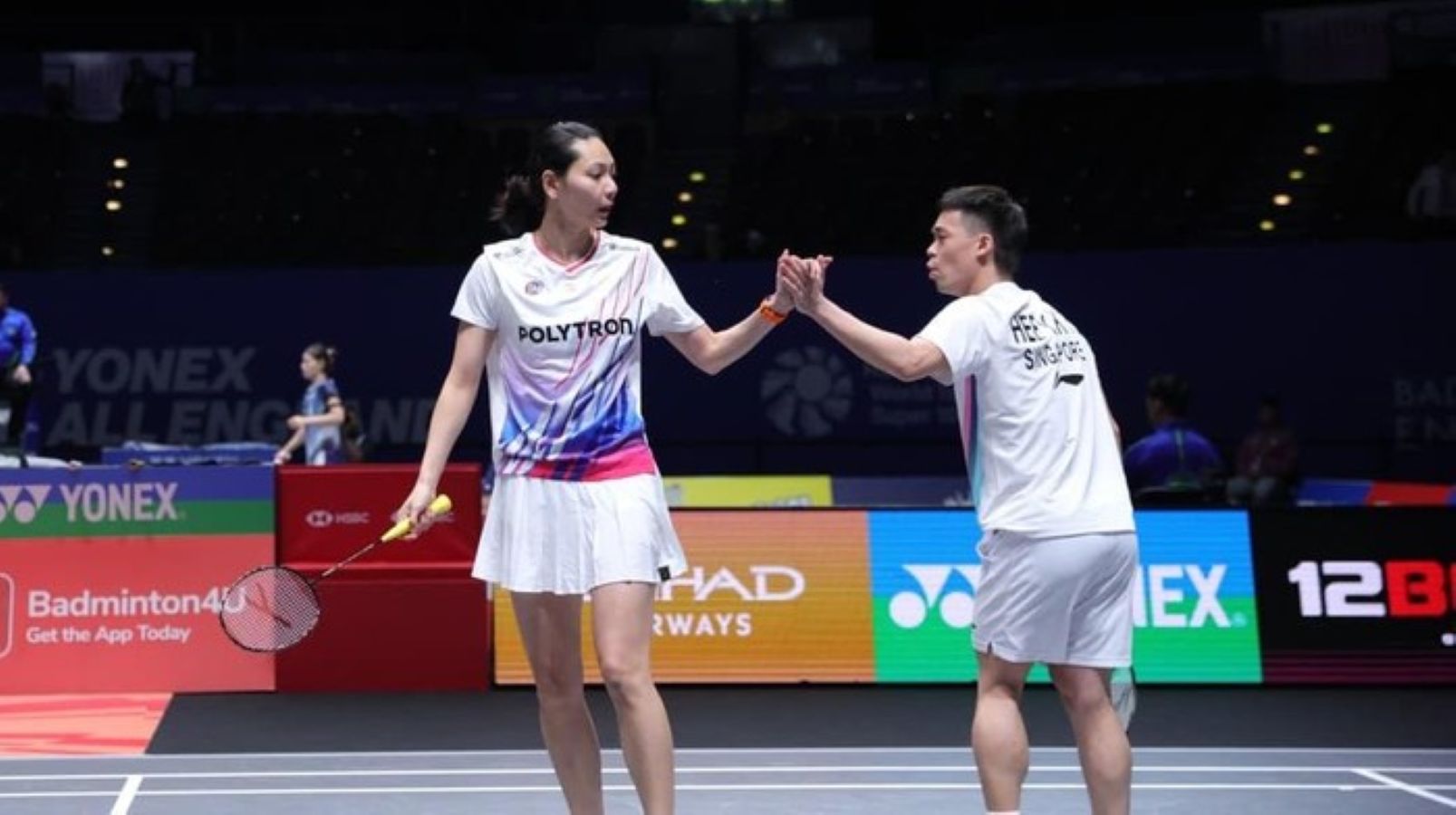 Terry Hee/Gloria Emanuelle Widjaja saat menghadapi pasangan China Feng Yan Zhe/Huang Dong Ping pada babak 32 besar All England 2026 di Birmingham, Inggris.
