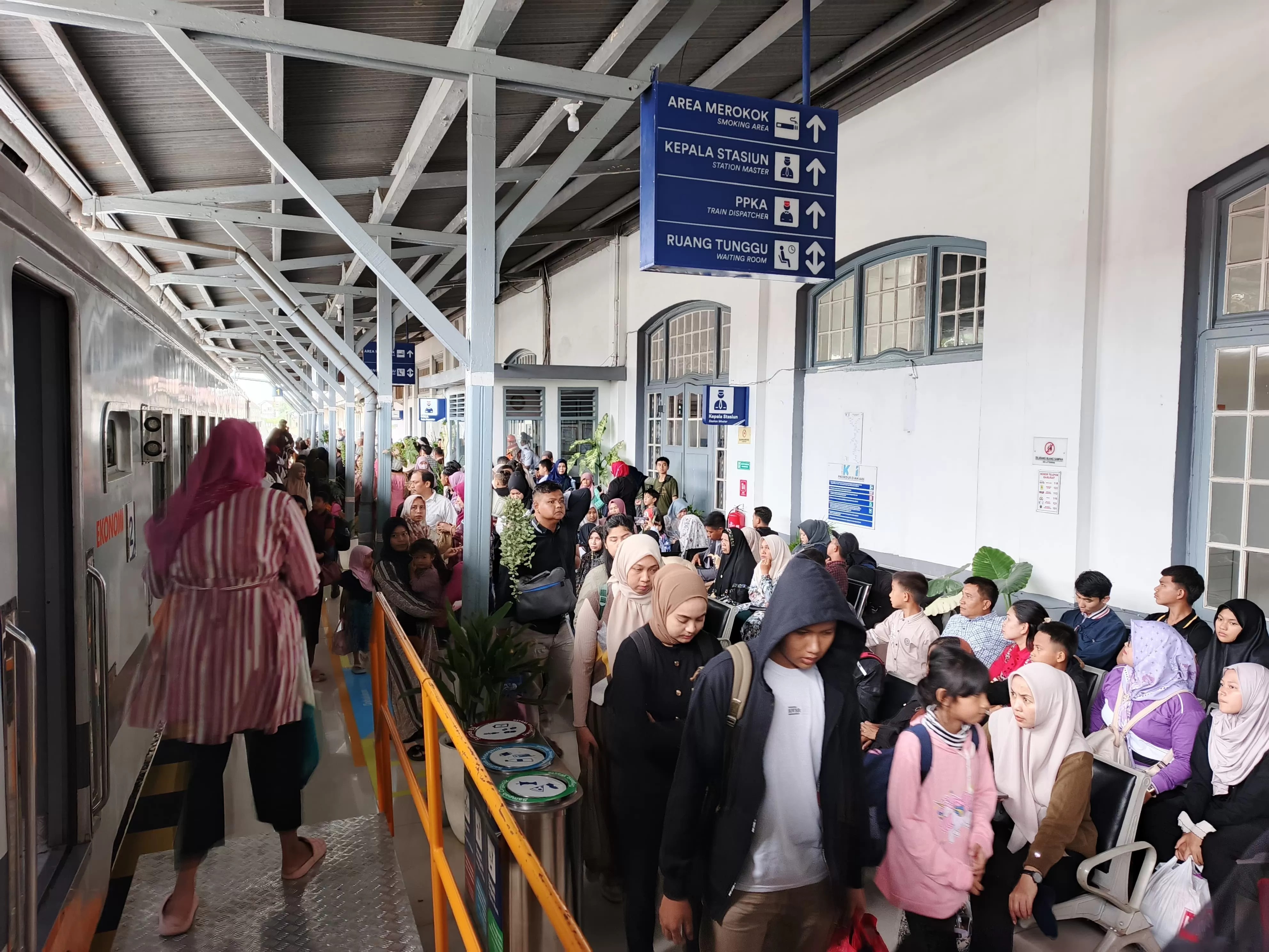 Sekretaris Dishub Sumut Rochani Litiloly menyampaikan kesiapan angkutan Lebaran 2026 dan prediksi puncak arus mudik pada 18 Maret.