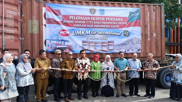 Pelepasan ekspor 76 ton bumbu pasta produksi PT Niaga Citra Mandiri menuju Arab Saudi untuk kebutuhan jamaah haji.