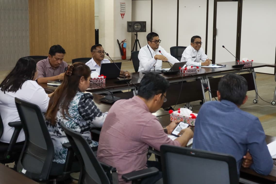 Kegiatan Gerakan Pangan Murah di Lapangan Adam Malik, Kota Pematangsiantar, sebagai salah satu upaya menjaga stabilitas harga dan mengendalikan inflasi menjelang Ramadan dan Idulfitri.