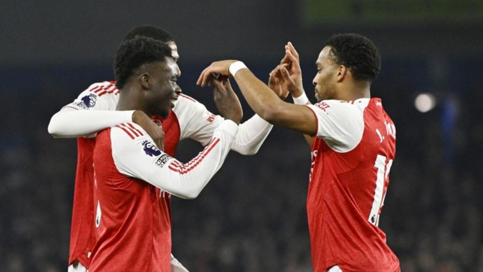 Pemain Arsenal Bukayo Saka merayakan gol ke gawang Brighton &amp; Hove Albion pada lanjutan Liga Inggris di Amex Stadium. Gol tersebut memastikan kemenangan 1-0 bagi The Gunners. 